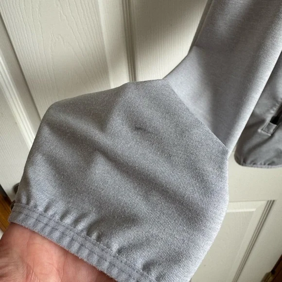 Vuori grey Sunday element hoodie - Picture 4 of 4